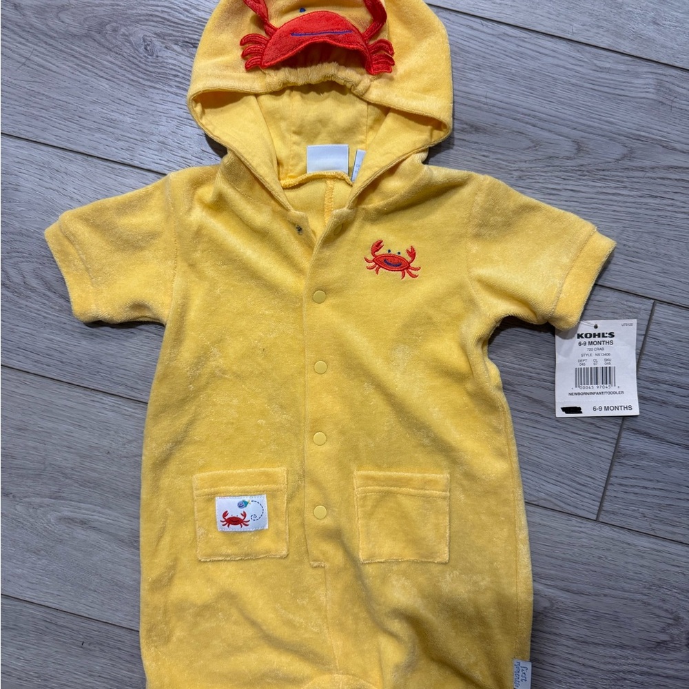 VINTAGE NWT- Yellow Terry Cloth Baby Romper with Crabs
